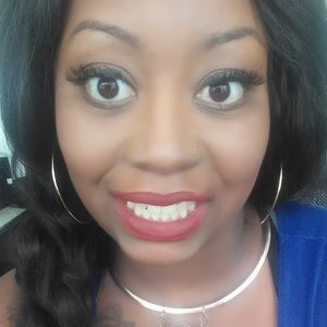 Meet your Posher, Candice